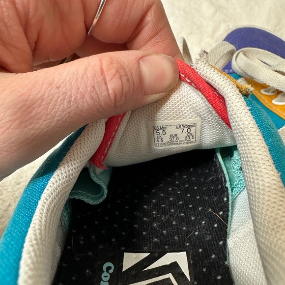 Women’s vans - Picture 5 of 7